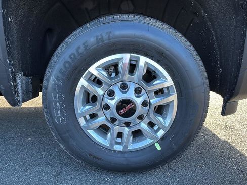New 2026 GMC Sierra 2500 SLE w/ SLE Value Package; image 11