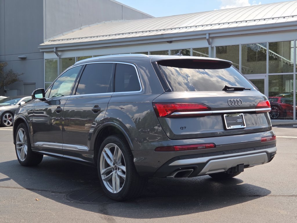 Certified 2025 Audi Q7 3.0T Premium Plus AWD/4WD image 24
