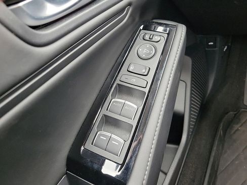 Used 2023 Honda Accord Touring image 13