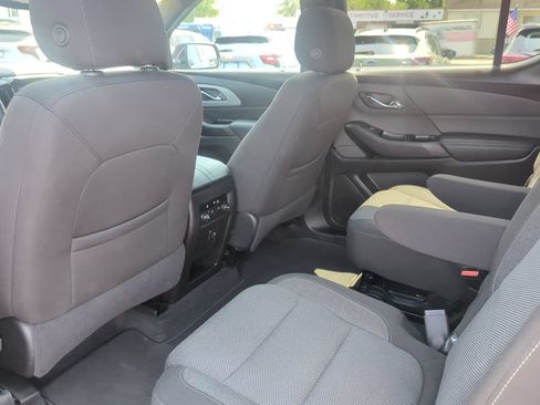 Certified 2023 Chevrolet Traverse LT AWD/4WD image 19