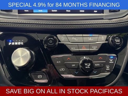 New 2026 Chrysler Pacifica Select w/ S Appearance Package image 18