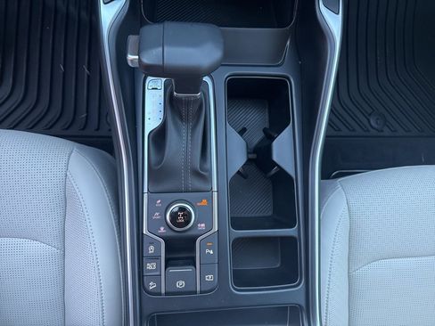 New 2025 Kia Sorento S image 38