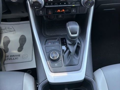 Used 2023 Toyota RAV4 XLE Premium image 25