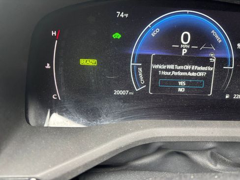 Used 2025 Toyota Camry SE FWD image 35