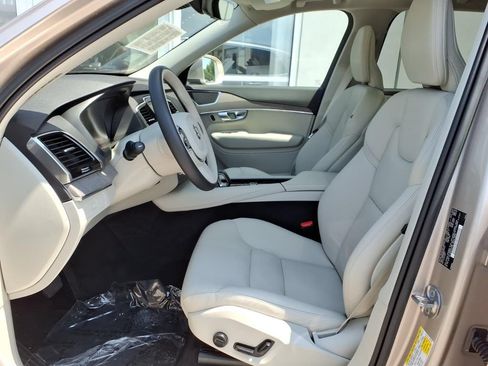 Certified 2023 Volvo XC90 B6 Plus w/ Protection Package AWD/4WD image 7