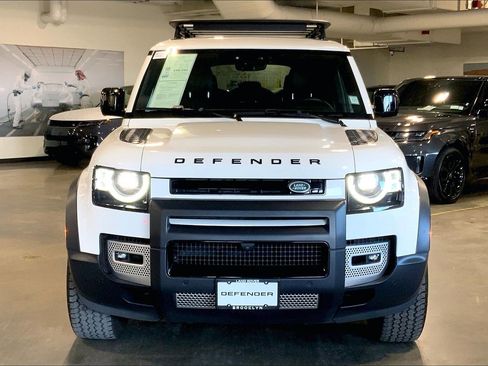 Used 2023 Land Rover Defender 110 S image 2