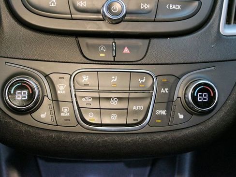 Used 2024 Chevrolet Malibu LT w/ Midnight Edition FWD image 25