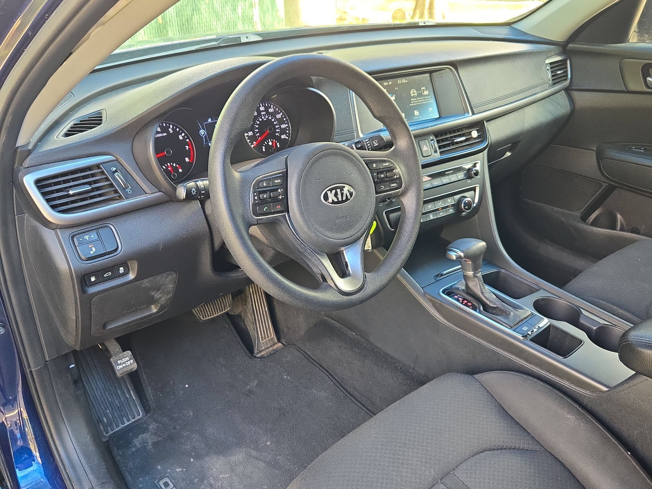 Used 2018 Kia Optima LX FWD image 12