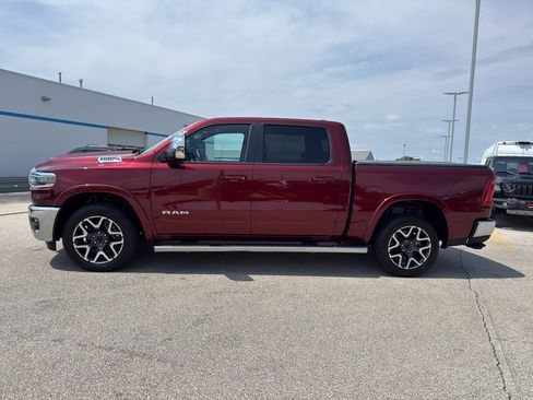 Used 2025 RAM 1500 Laramie AWD/4WD image 6