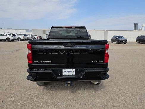 Used 2025 Chevrolet Silverado 2500 Custom w/ Custom Value Package AWD/4WD image 7
