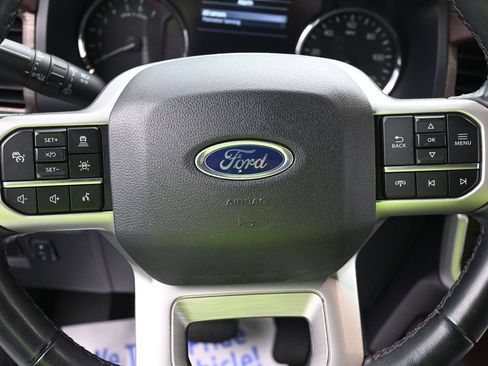 Certified 2024 Ford Expedition Limited AWD/4WD image 17