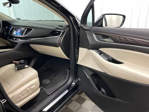 Certified 2022 Buick Enclave Avenir w/ Avenir Technology Package AWD/4WD image 41