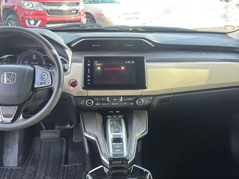 Used 2018 Honda Clarity Plug-In Hybrid image 12