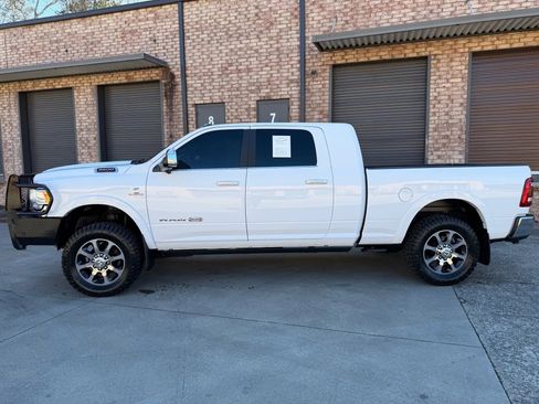 Used 2022 RAM 3500 Limited image 3