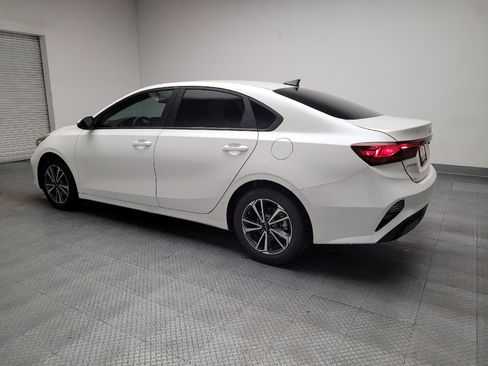 Used 2023 Kia Forte LXS w/ LXS Technology Package image 3