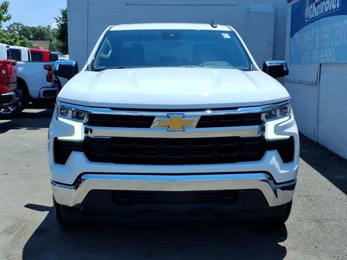 Used 2023 Chevrolet Silverado 1500 LT AWD/4WD image 2