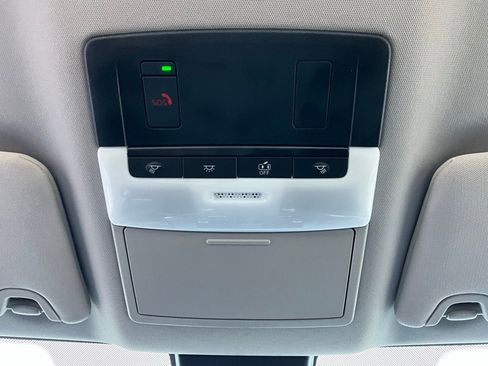 Used 2025 Nissan Altima 2.5 SV image 17