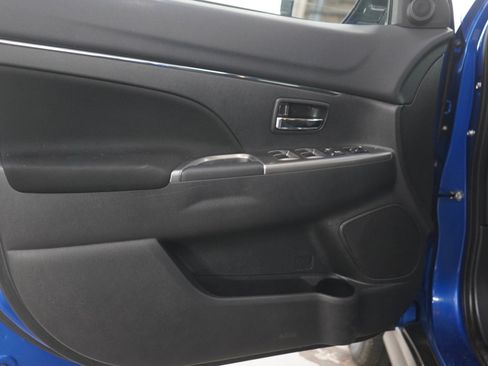 Used 2019 Mitsubishi Outlander Sport ES AWD/4WD image 18