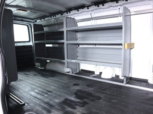 Used 2014 Chevrolet Express 2500 Extended RWD image 28