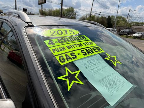 Used 2015 Ford Escape Titanium image 2