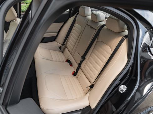 Used 2023 Alfa Romeo Giulia Lusso w/ Quick Order Package 22Z Lusso image 14