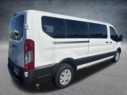 Used 2022 Ford Transit 350 XLT image 7