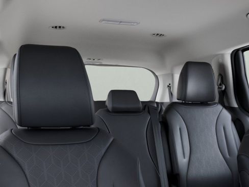 New 2026 Kia Carnival EX FWD image 22