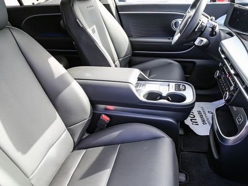 New 2026 Hyundai Ioniq 9 SEL image 16