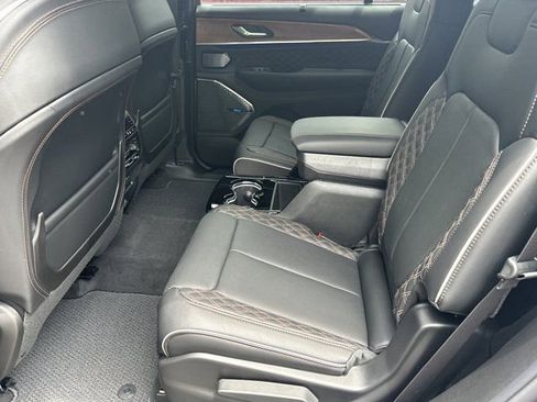 New 2026 Jeep Grand Cherokee L Summit AWD/4WD image 19