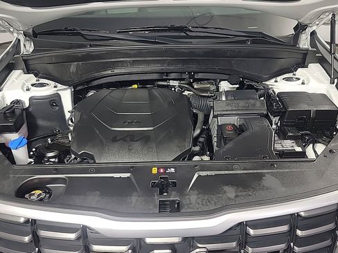 Used 2025 Kia Telluride S AWD/4WD image 16