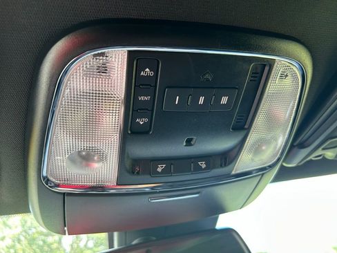Used 2023 Dodge Charger R/T w/ Plus Group RWD image 29