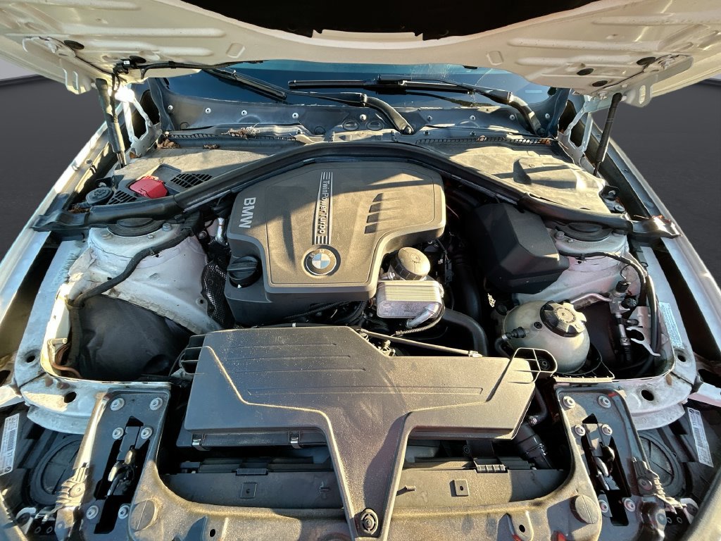 Used 2014 BMW 320i Sedan RWD image 30