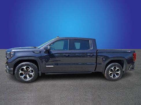 Used 2022 GMC Sierra 1500 Elevation w/ LPO, Elevation Black Package AWD/4WD image 6