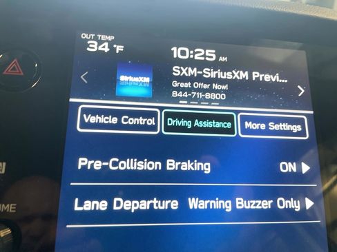 Used 2024 Subaru Outback Premium AWD/4WD image 8
