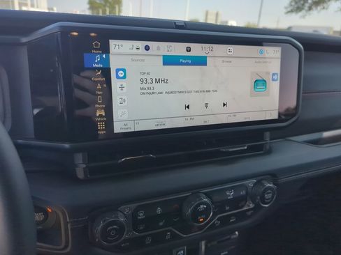 Used 2025 Jeep Wrangler Unlimited Rubicon image 17