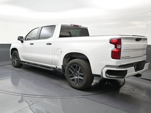 Used 2025 Chevrolet Silverado 1500 Custom image 3