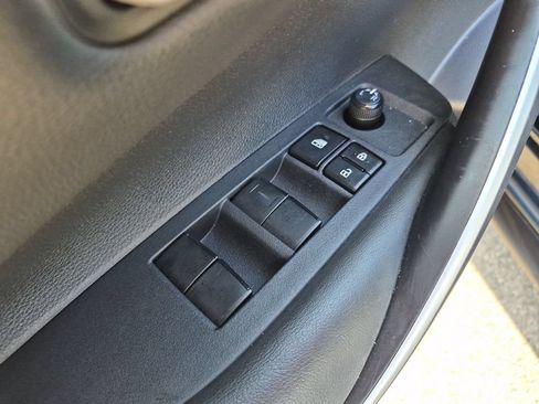 Used 2023 Toyota Corolla SE FWD image 19