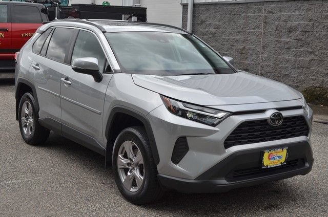 Used 2024 Toyota RAV4 XLE w/ Convenience Package AWD/4WD image 2