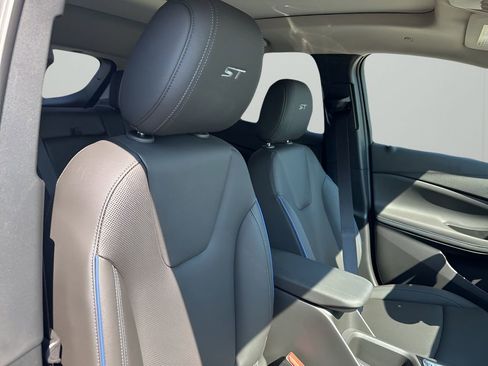 New 2026 Buick Encore GX Sport Touring w/ Advanced Technology Package image 14