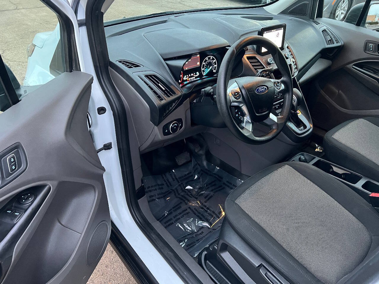 Used 2020 Ford Transit Connect XL FWD image 19
