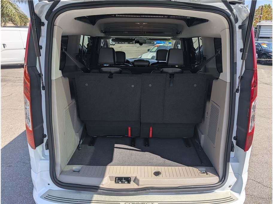 Used 2014 Ford Transit Connect Titanium FWD image 13