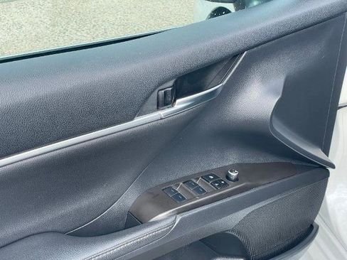 Used 2023 Toyota Camry XLE image 11