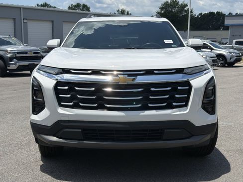 Used 2025 Chevrolet Equinox LT w/ Convenience Package II FWD image 11
