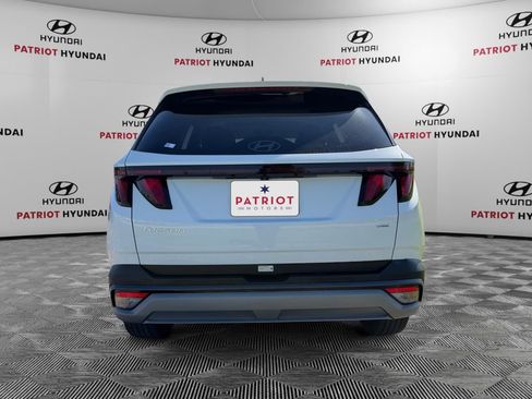 Certified 2025 Hyundai Tucson SEL AWD/4WD image 4