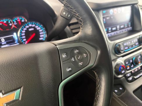 Used 2020 Chevrolet Suburban LT AWD/4WD image 20