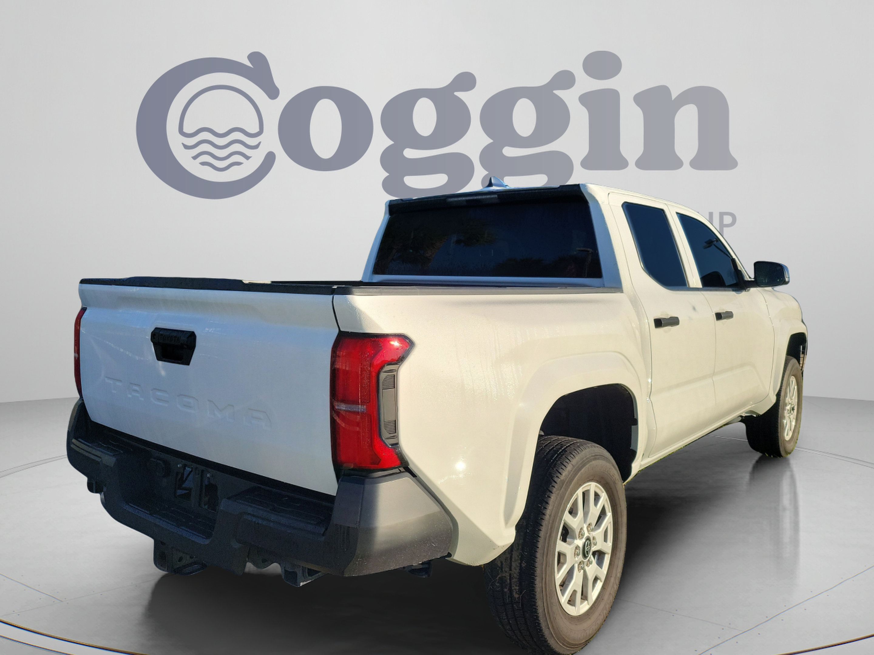 Used 2024 Toyota Tacoma SR RWD image 5