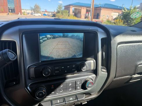 Used 2019 Chevrolet Silverado 1500 LT AWD/4WD image 21