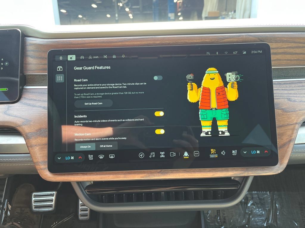 Used 2023 Rivian R1S Adventure Quad AWD/4WD image 19