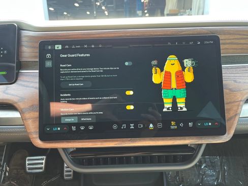Used 2023 Rivian R1S Adventure Quad AWD/4WD image 19