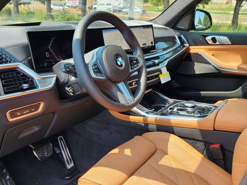New 2027 BMW X7 xDrive40i w/ M Sport Package AWD/4WD image 9